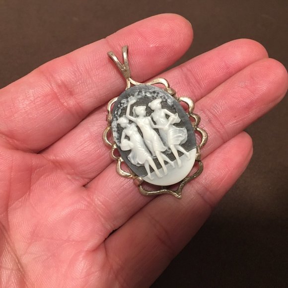 Cameo Pendant Antique Art Nouveau 3 Maidens Muses Goddesses Arts Sciences Litera - Picture 6 of 12